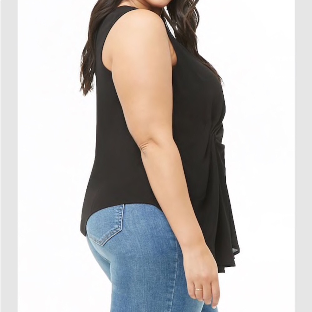 Plus size Ruched top - Picture 3 of 3